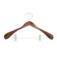 Вешалка ATTRIBUTE для верхней одежды c клипсами 44 см