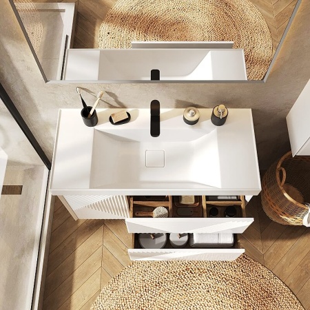 Corona_Camera002_0002_Post